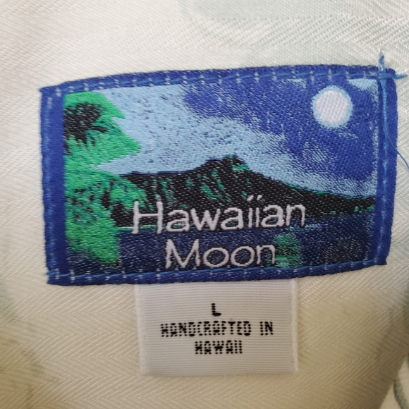 EUC Hawaiian Moon top - Picture 3 of 4